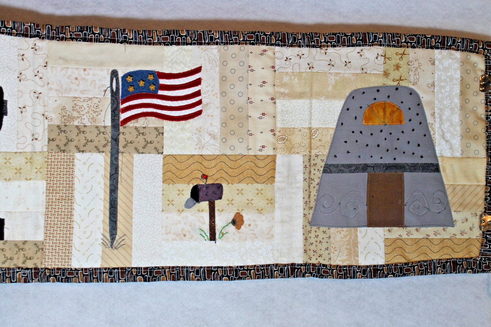 Sewing Table Runner Handmade Quilted Americana Thimble Spool Pincushion