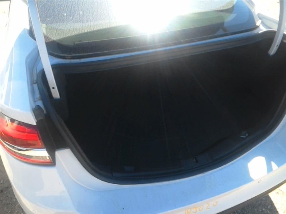 FUSION 2017 High Mounted Stop Light 104920547