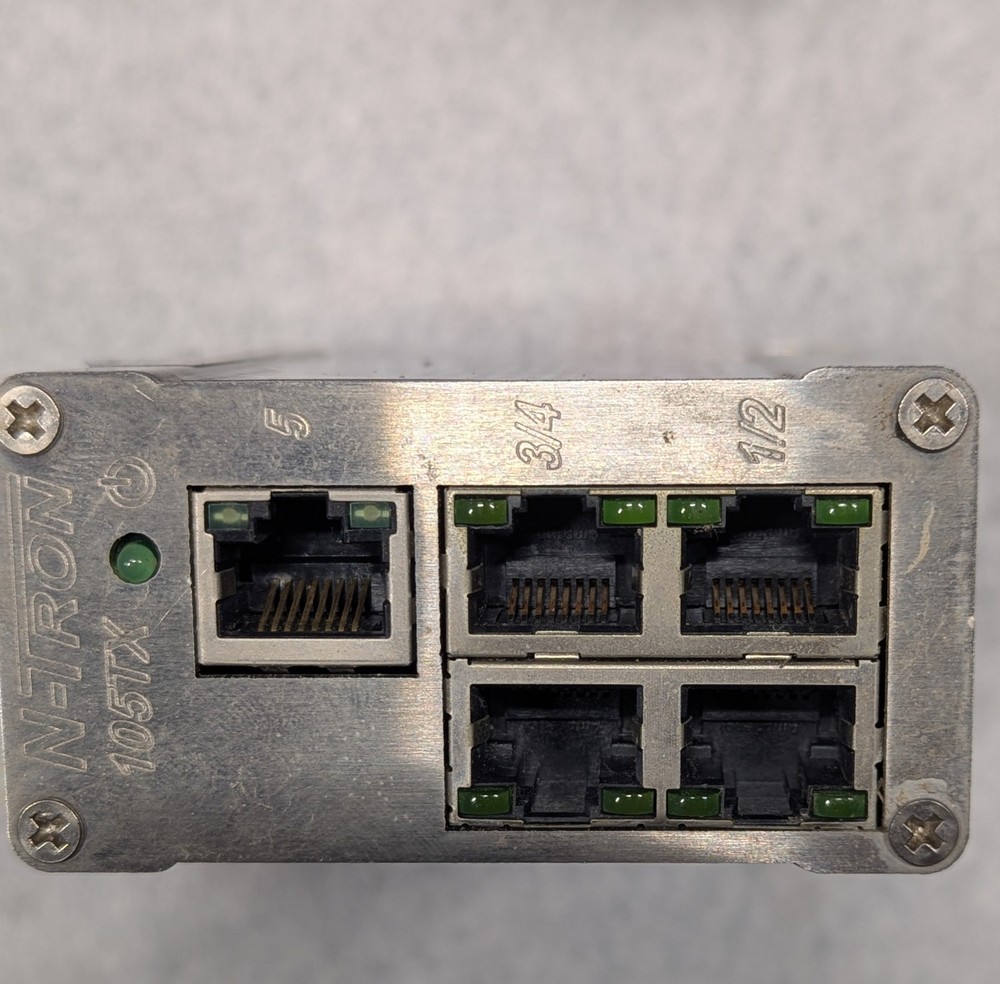 N-TRON 105TX INDUSTRIAL ETHERNET SWITCH - Tested And Working