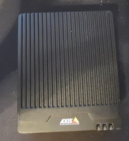 AXIS D3110 Connectivity Hub no power supply