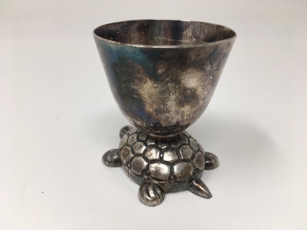 Vintage Reed & Barton Silver Plate Egg Cup - Turtle #272