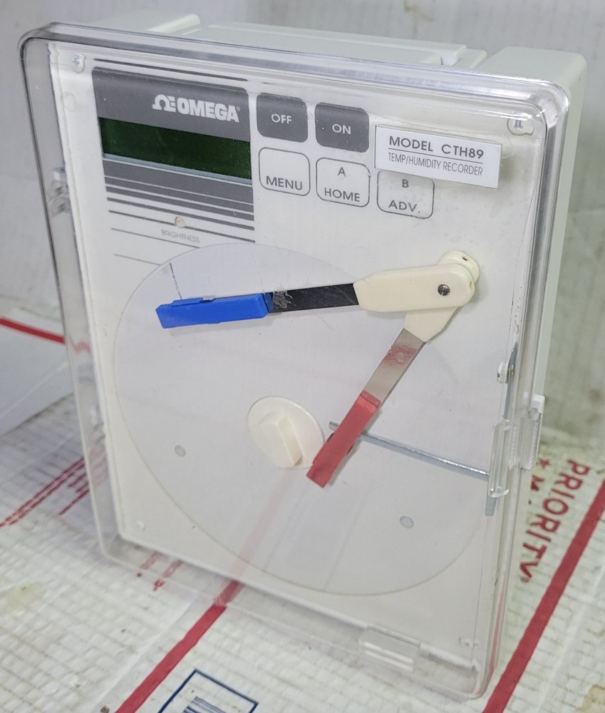OMEGA Model CTH89 Temperature / Humidity Recorder