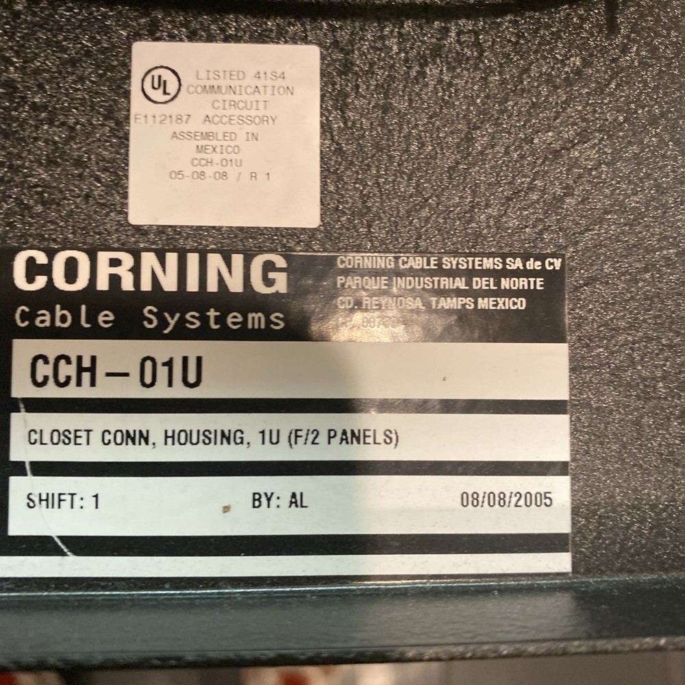 CORNING CCH-01U CABLE SYSTEM LANSCAPE with CONNECTOR HOUSING PANEL & Ears