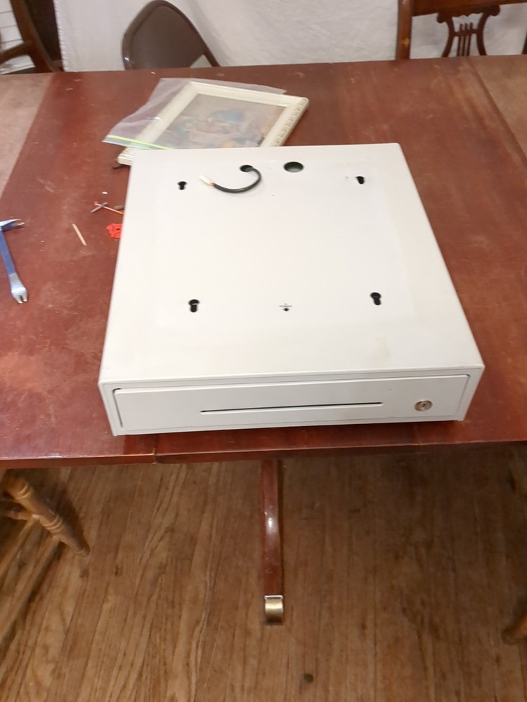 casio te 2400 cash Drawer