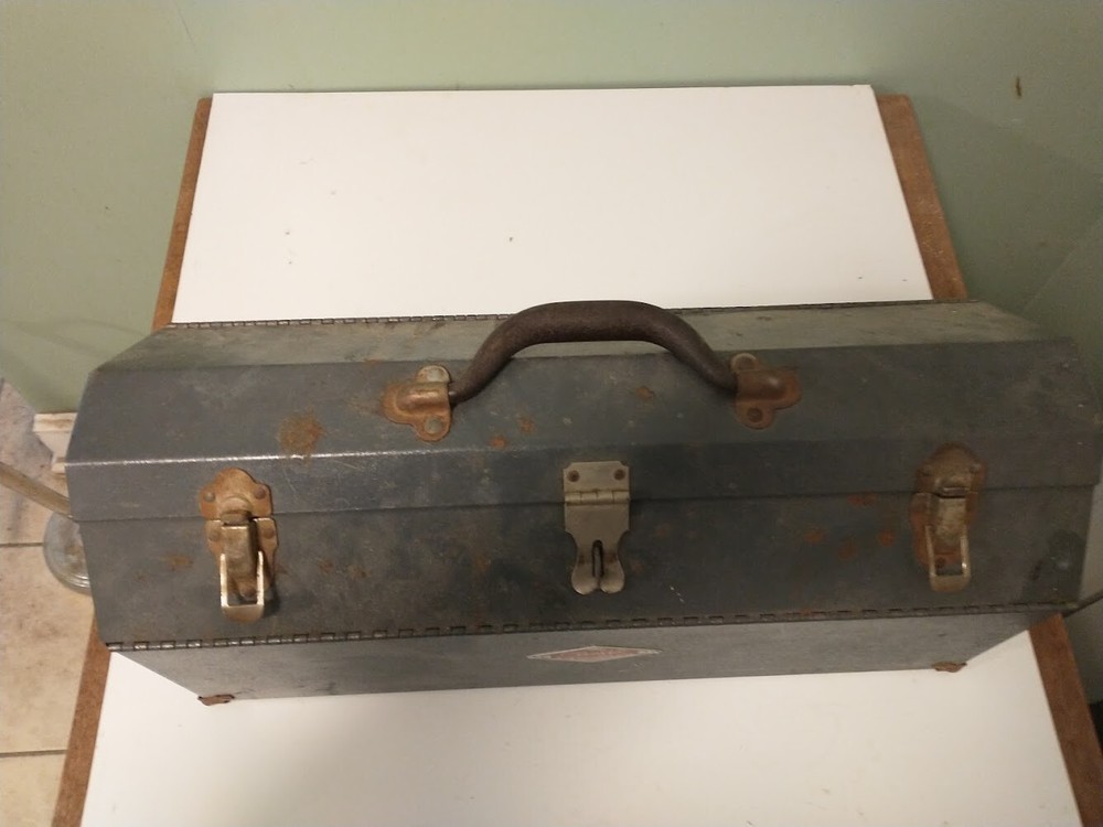 1941/ S & K / HINGED TOP / HEAVY DUTY TOOL BOX