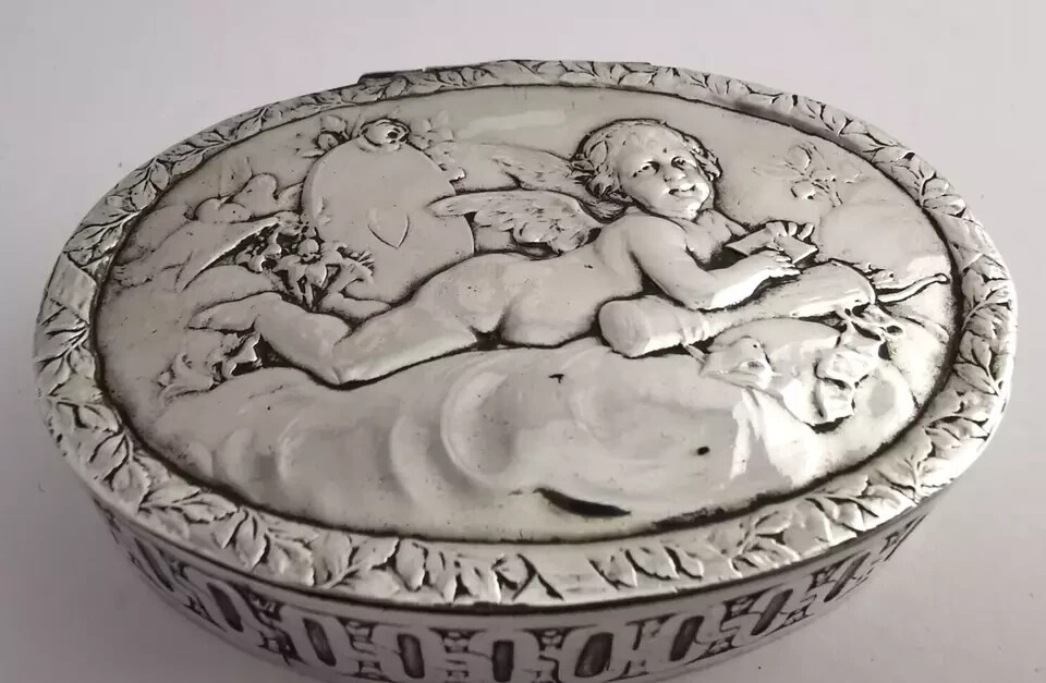 Berthold Muller Solid Silver Table Box - Chester 1901