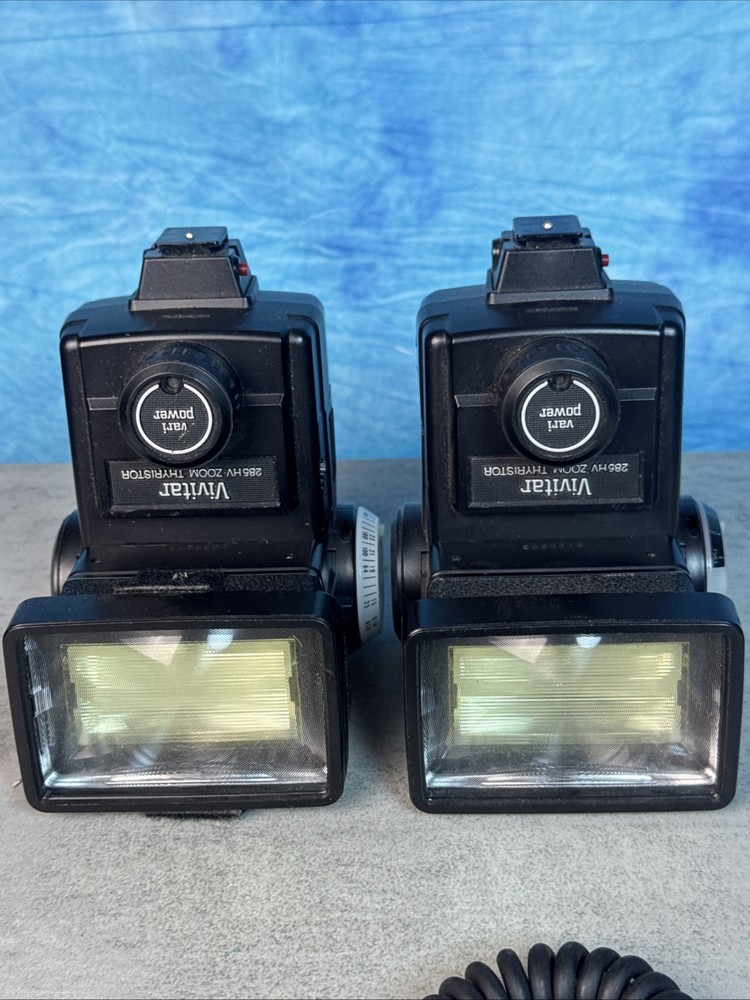 2 Vivitar 285 Flashes (STMs)