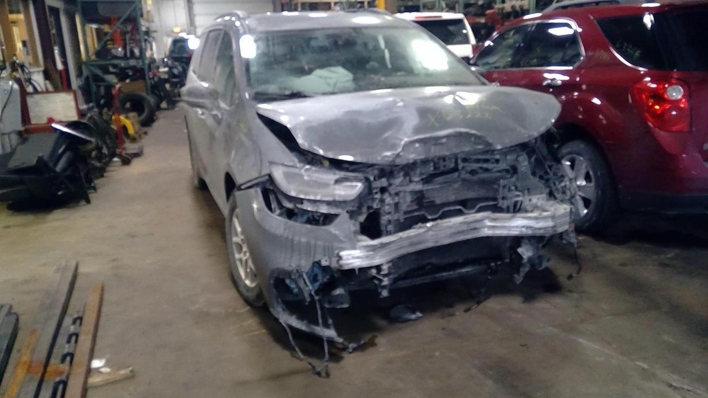 Used Floor Jack fits: 2022 Chrysler Pacifica Grade A
