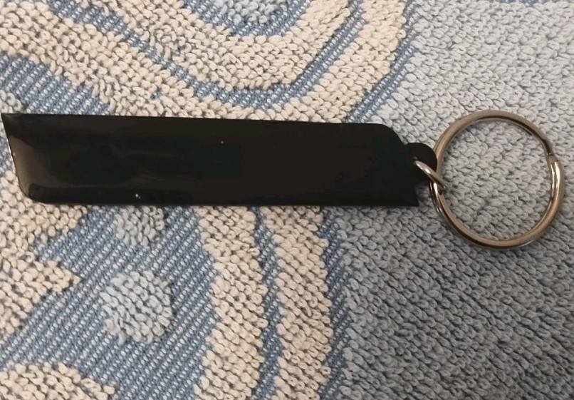 New 🍎 HOYT Archery Key Ring With Apple Logo
