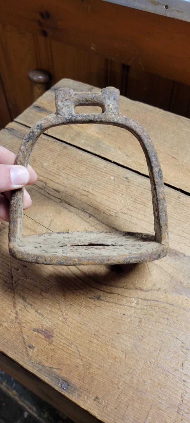 Pair 1700's Vintage Antique Spanish Colonial Iron Metal Stirrup Artifact 18th c