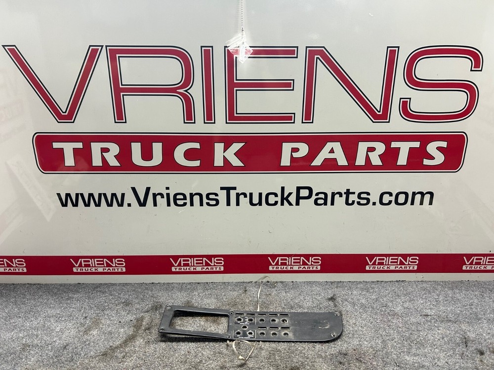PETERBILT  17-04241-2E00 PETERBILT DASH PANEL