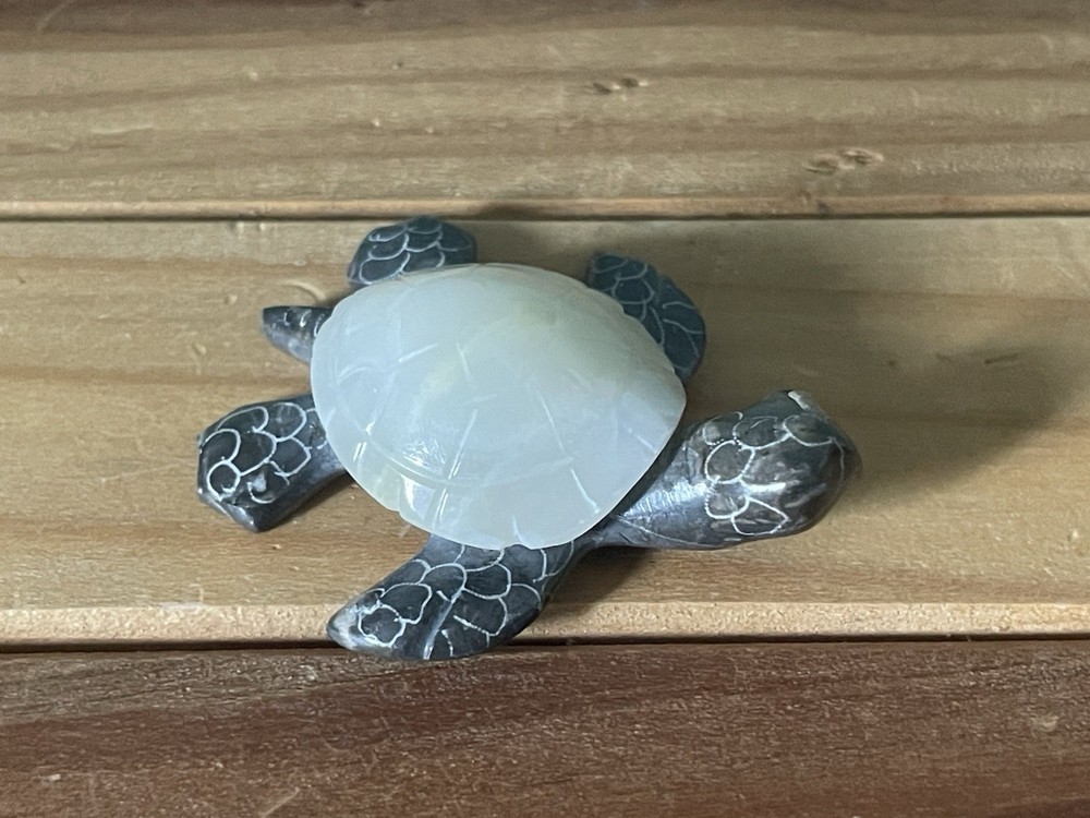 TURTLE Figurine Carved Soapstone Agate 2.25”