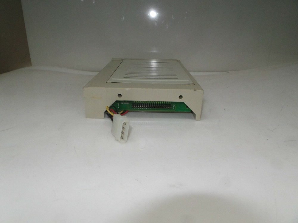 IDE HDD Eclosure for pC white