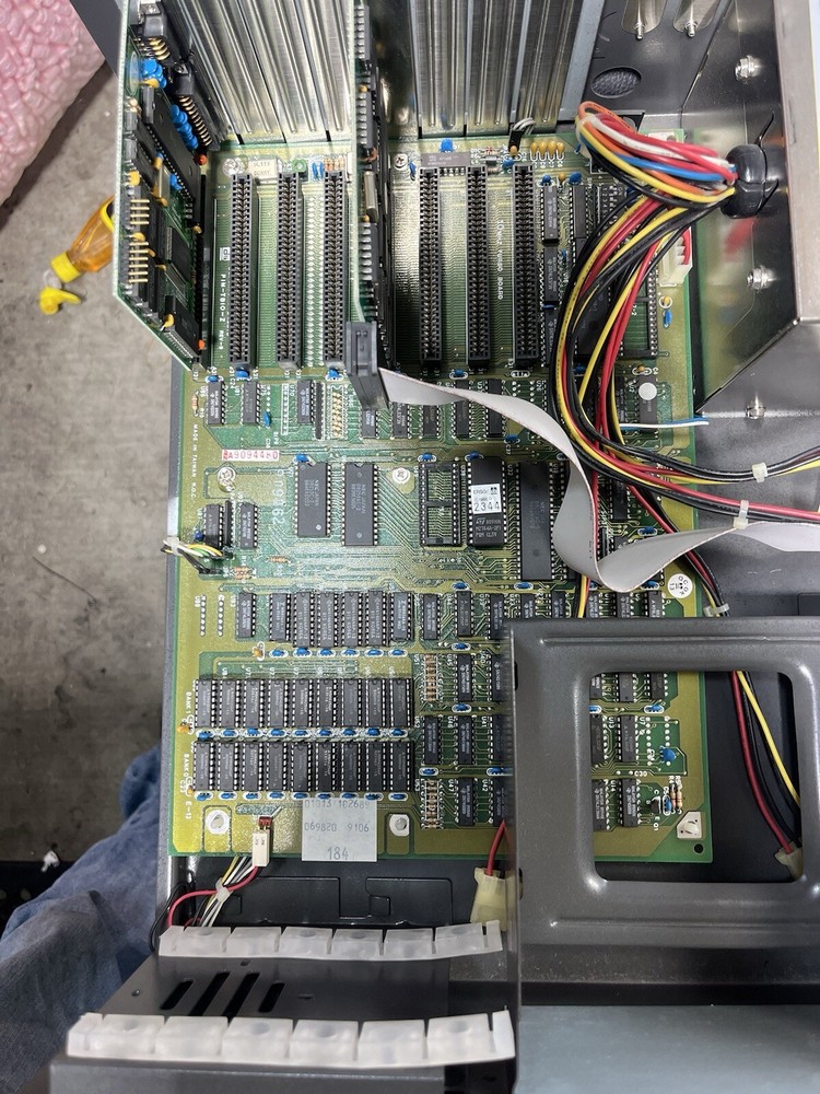 DTK COMPUTER SHO TRONICS TURBO JET 88-10 DATA-1000 CLONE COMPUTER