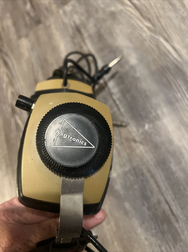 Aviation Headset, Sigtronics Model S-40. (?) UNTESTED-FOR PART