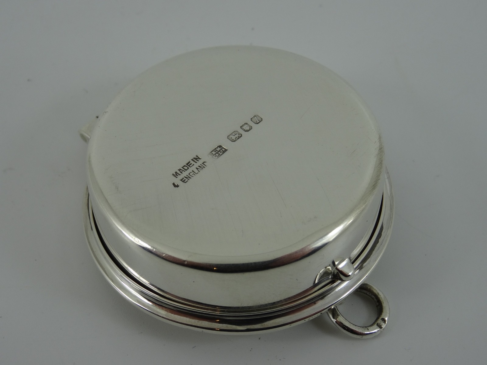 LOVELY EDWARDIAN SOLID STERLING SILVER COMMUNION WAFER BREAD PYX BOX LONDON 1906