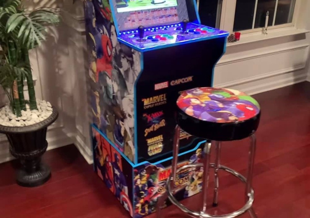 Arcade1UP Marvel vs Capcom…5 Games In 1 With Stool