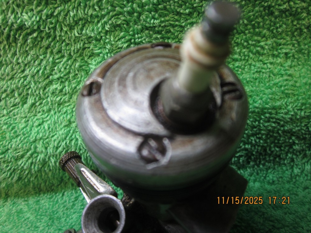 TORPEDO FLAT HEAD ANTIQUE MODEL AIRPLANE AIRCRAFT IGNITION ENGINE