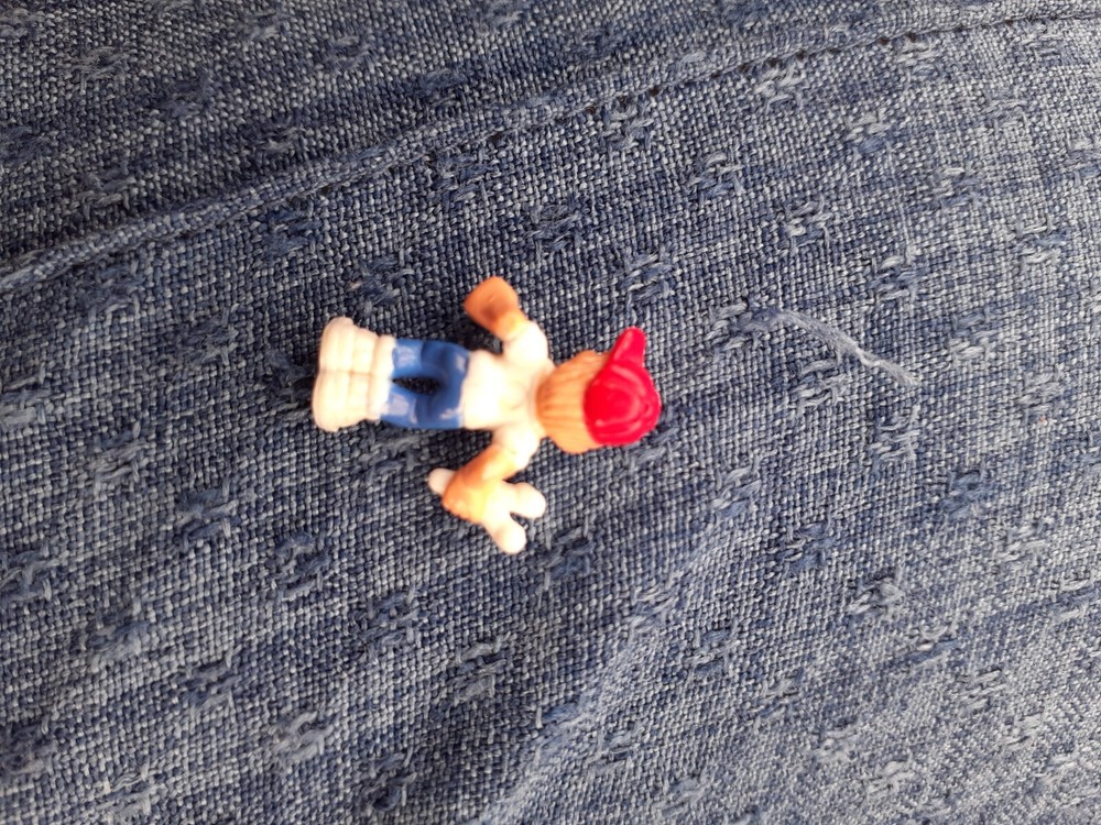 Mighty Max Figure Replacement 1993 with sling shot