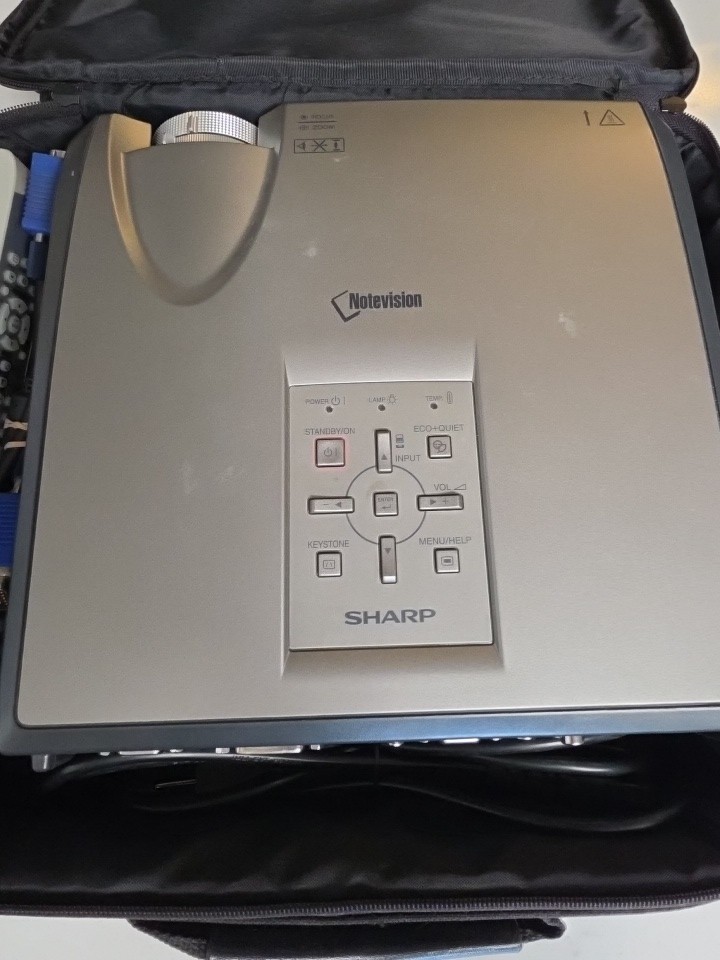 Sharp Projectors Model XR-30X