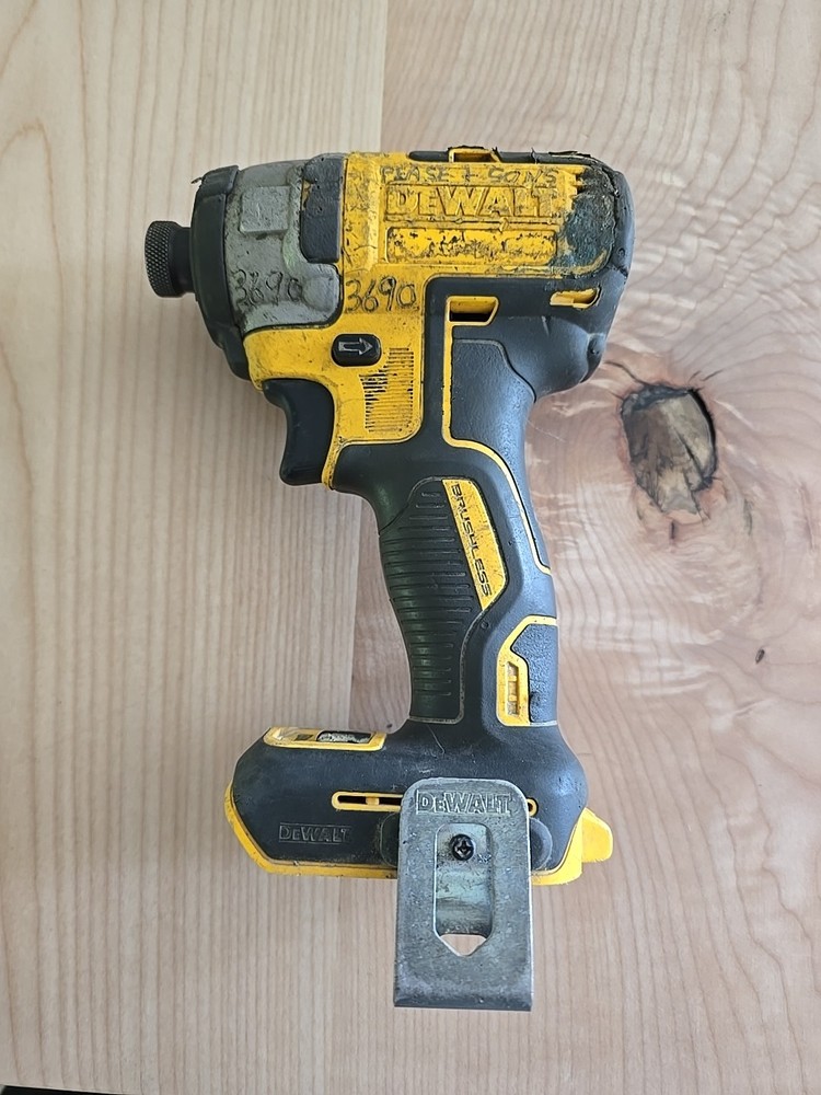 DEWALT DCF887 20V Impact Driver - Black/Yellow (Tool Only)