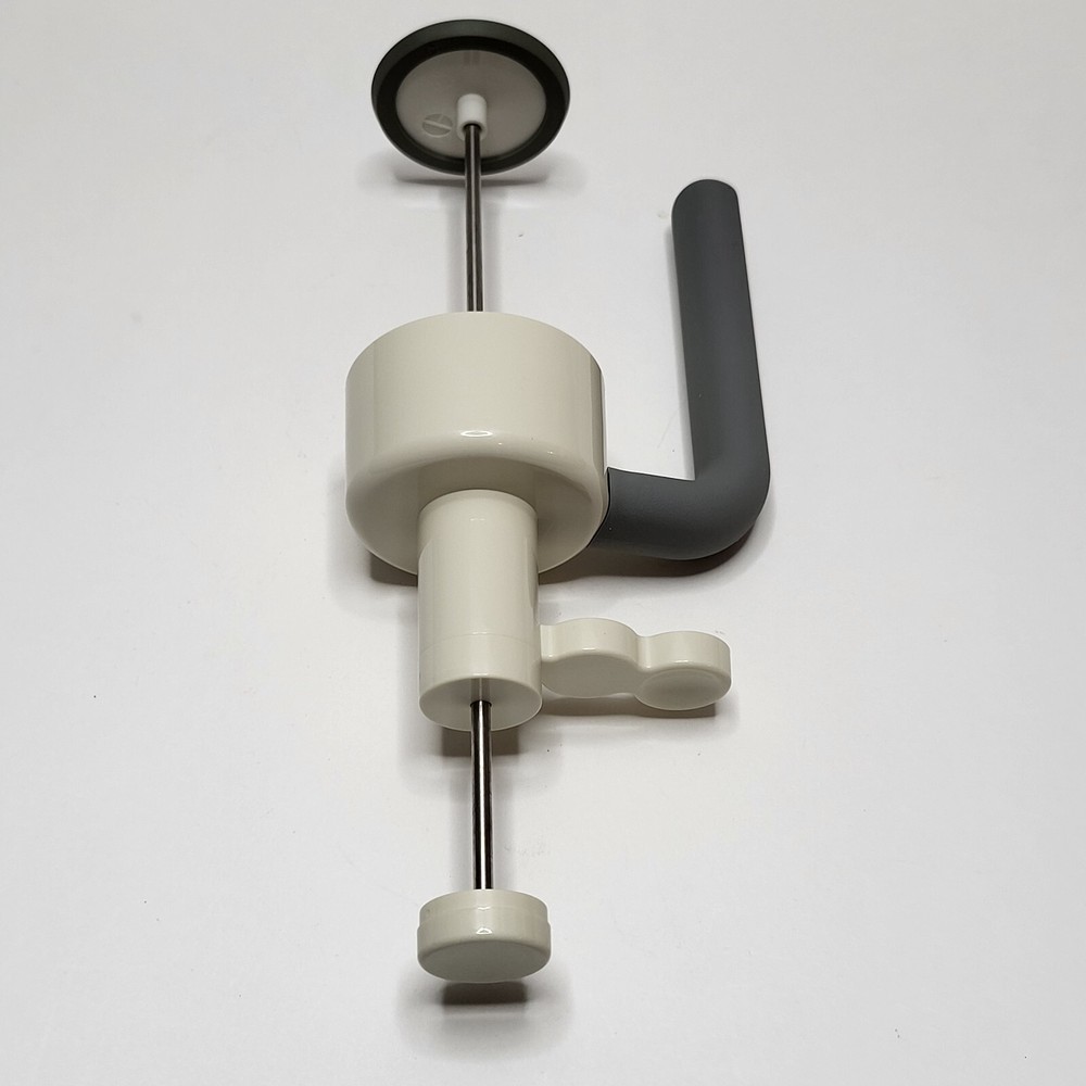 Pampered Chef Easy Accent Decorator Plunger Trigger Handle Replacement Part Only