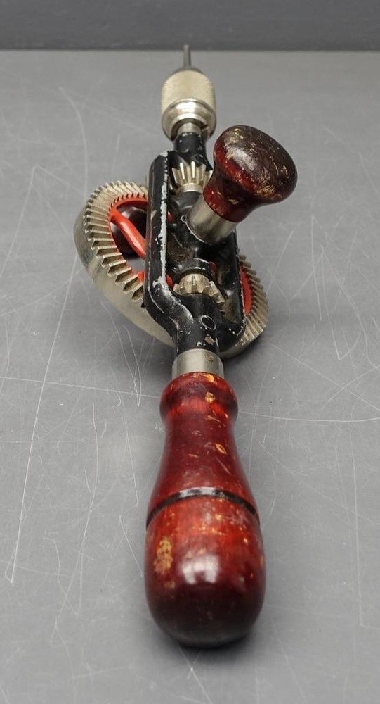 Millers Falls Manual Drill Tool Egg Beater No. 5 Handle Compartment Holds Bits