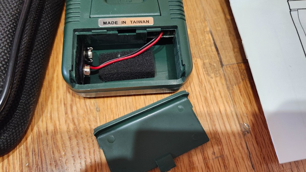 Extech 480823 Extremely Low Frequency Electromagnetic Field Meter EMF