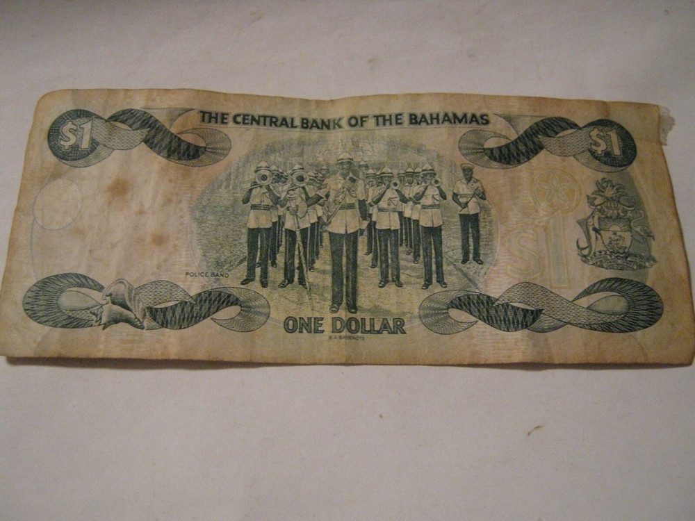 Bahamas FIVE One Dollar QEII notes 1996 Pick # 57a