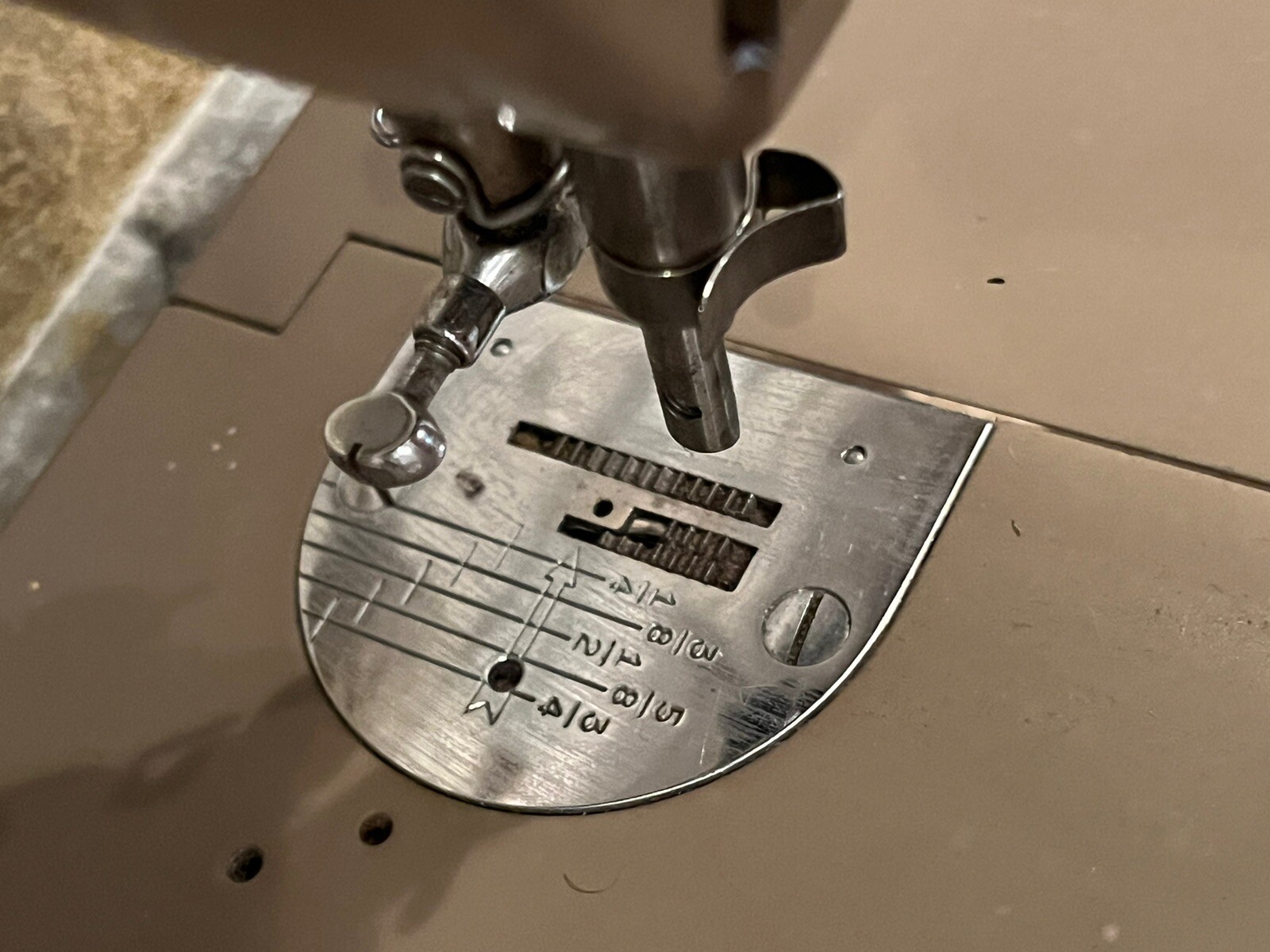 Vintage Heavy Duty Singer 301A Sewing Machine w/ Case & Original Accessories.