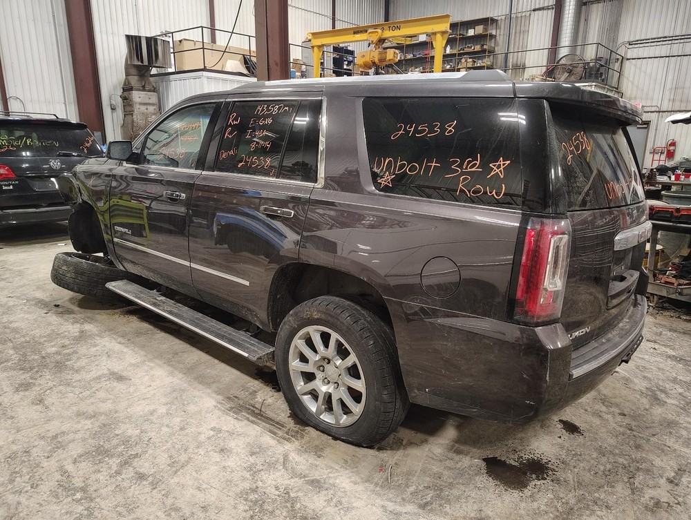 Used Blind Spot Detection System Warning Control Module fits: 2015 Gmc Yukon Dri