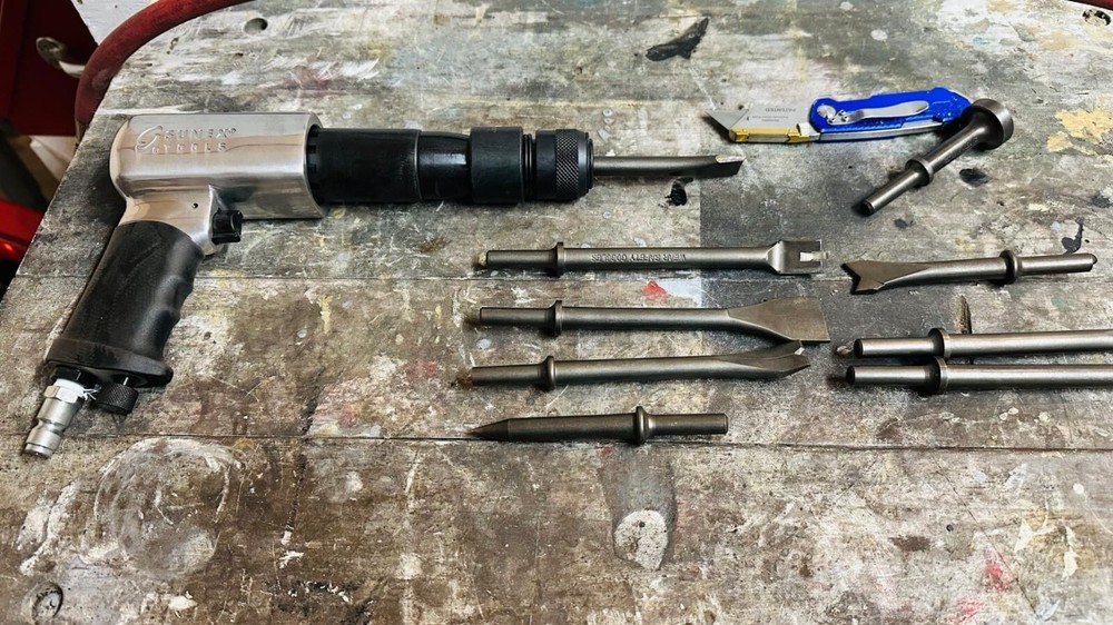 Pneumatic Chisel Set 9pcs Air Hammer Punch Chipping Bits Tool Pointed, Beveled