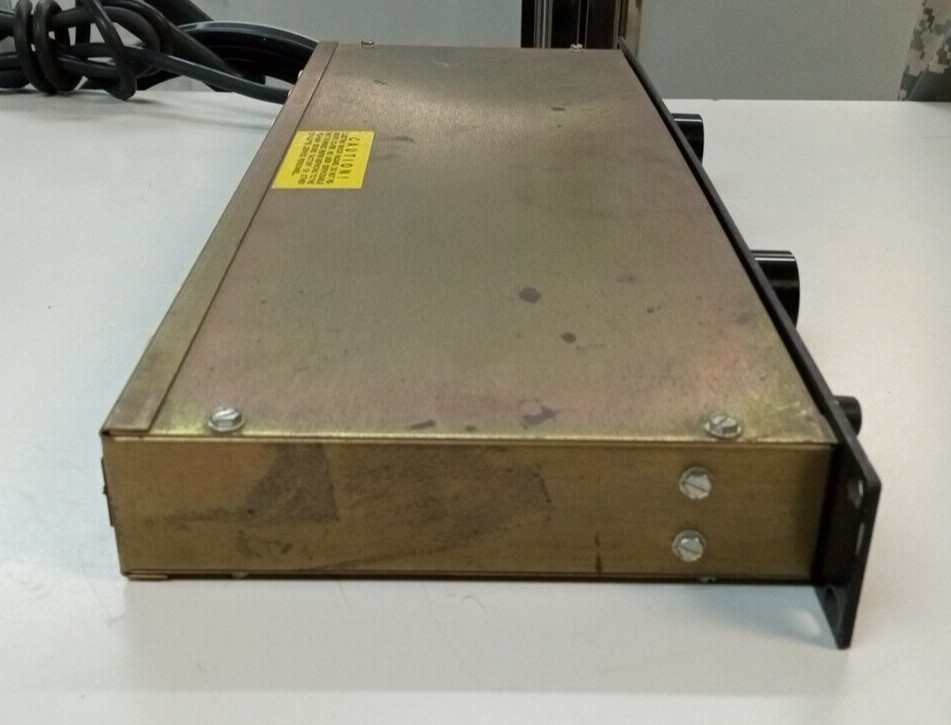 Furman PL-8 SMP Linear Filtering Power Conditioner and Light Modules