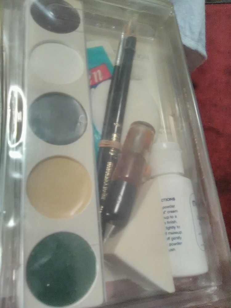 Shop~Mehron Kit Witch