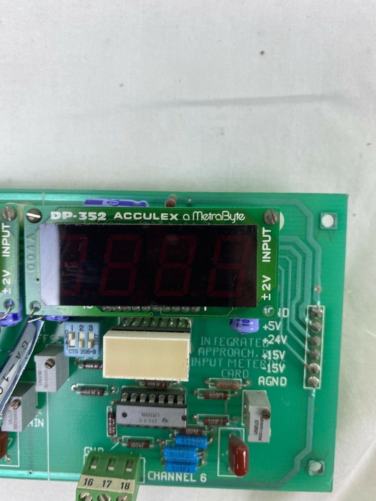 Integrated Approach Inc. Input Meter Card Acculex DP-650 30E97 Panel Meter Used