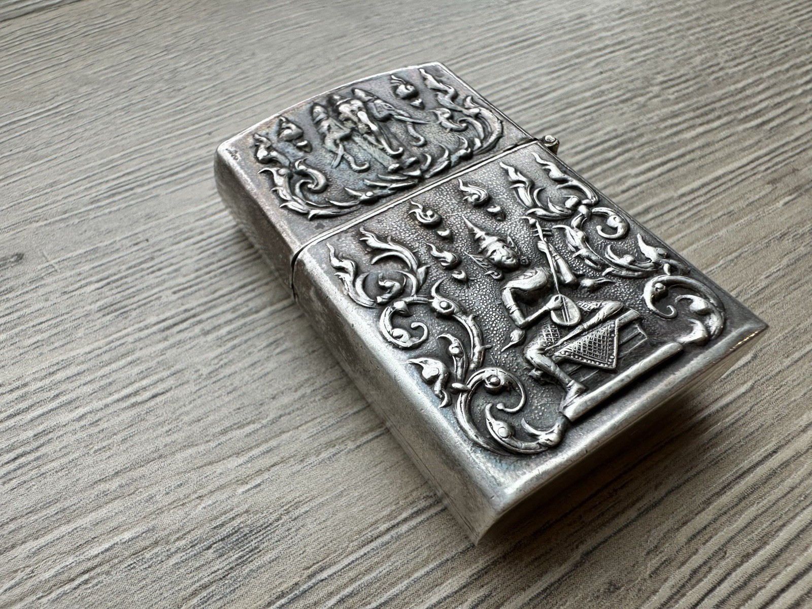 SIAM STERLING SILVER LIGHTER CASE WITH 16-HOLE ZIPPO INSERT