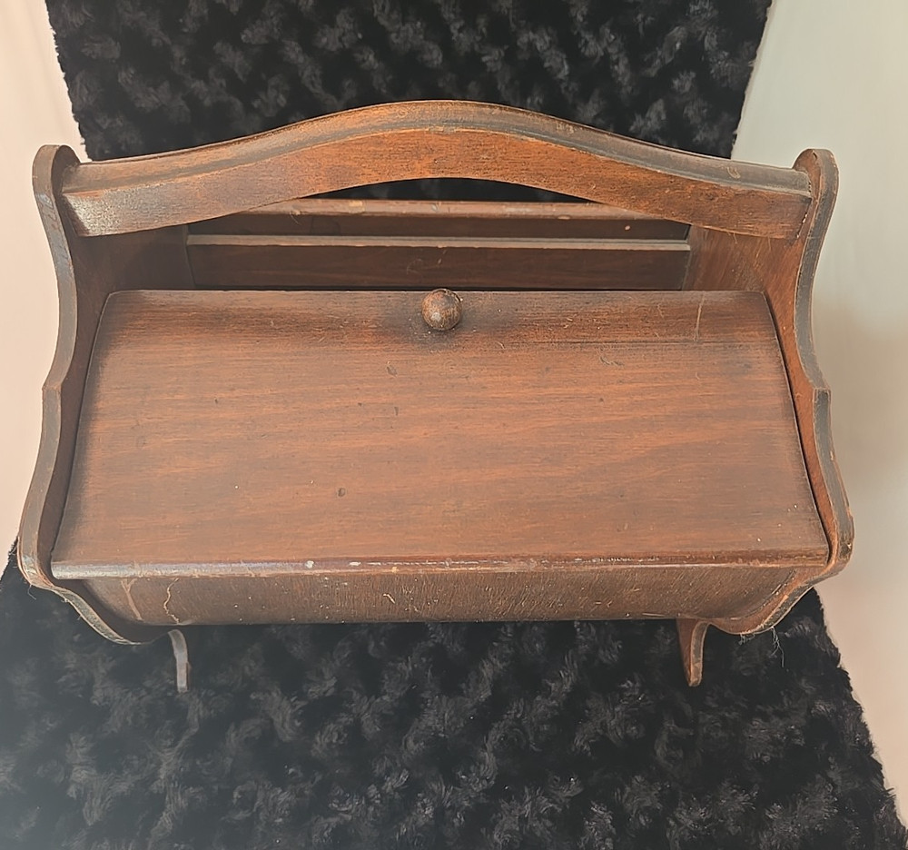 Vintage Wood Sewing Box hinged Flip Lid knobs Handle Primitive Colonial Caddy