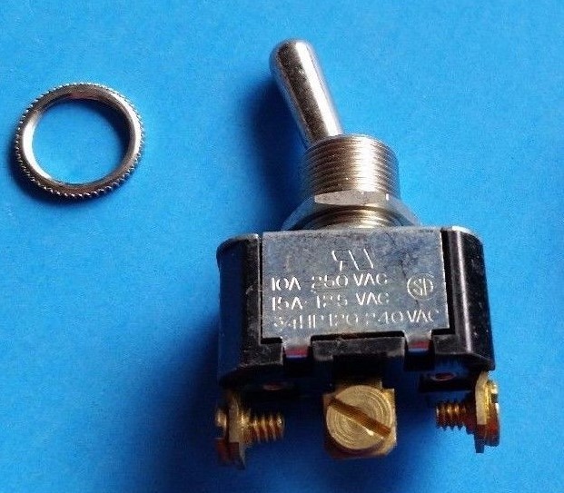 Carling  On Off Toggle Switch   2PDT  10A     * NOS