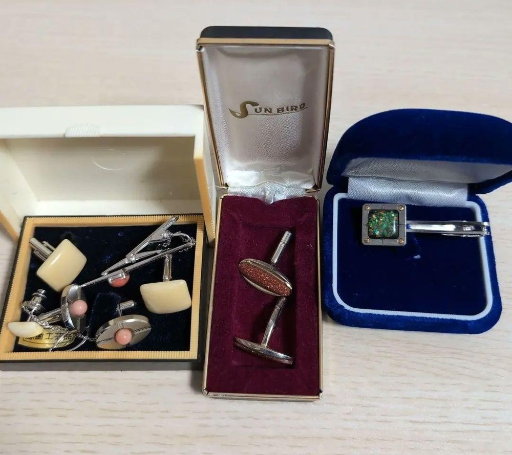 Tie Pin Cufflink Set with Case Used