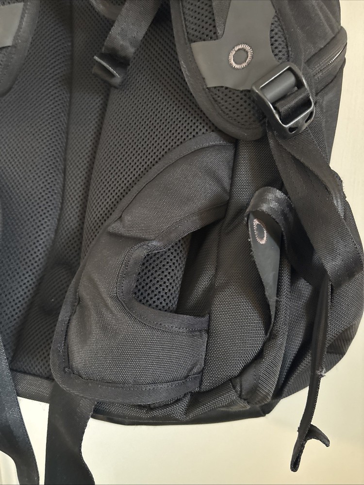 Dana Designs Emerald City Backpack Size Medium Black *read