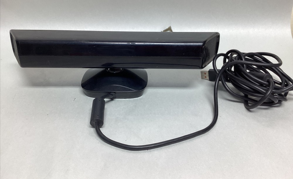Microsoft Kinect Sensor for Xbox 360 Console W/ Games*READ
