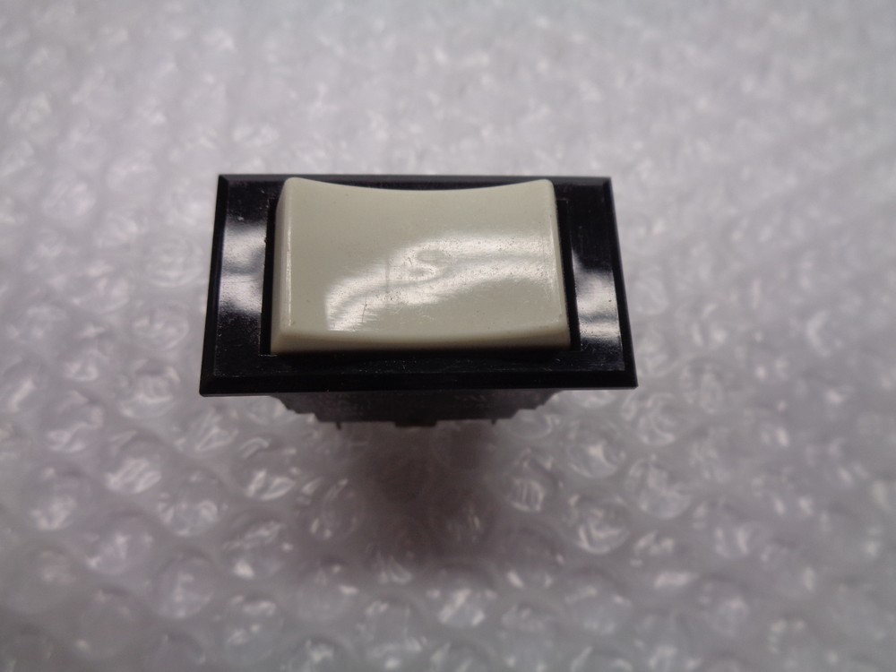 CARLING 448262 SWITCH NSNP