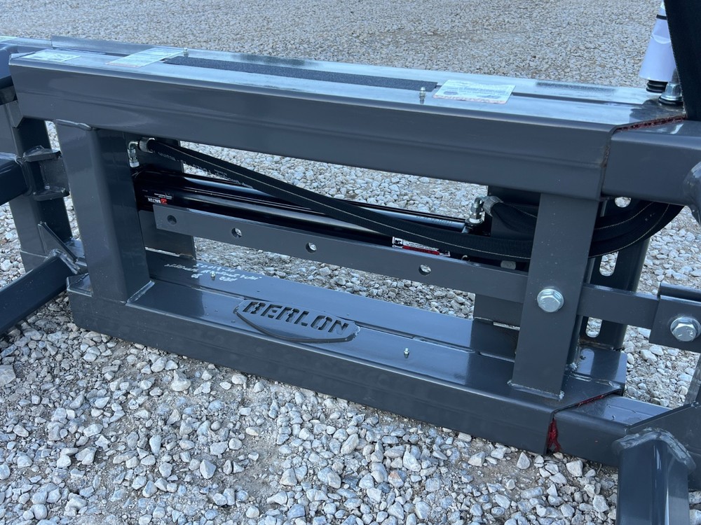 Berlon Bale Handler Grapple Round & Square Bale Fits Skid Steer Tractor Loader