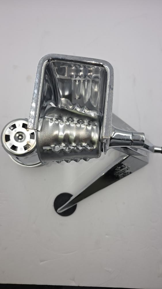 SALADMASTER GRINDER (B06010555)
