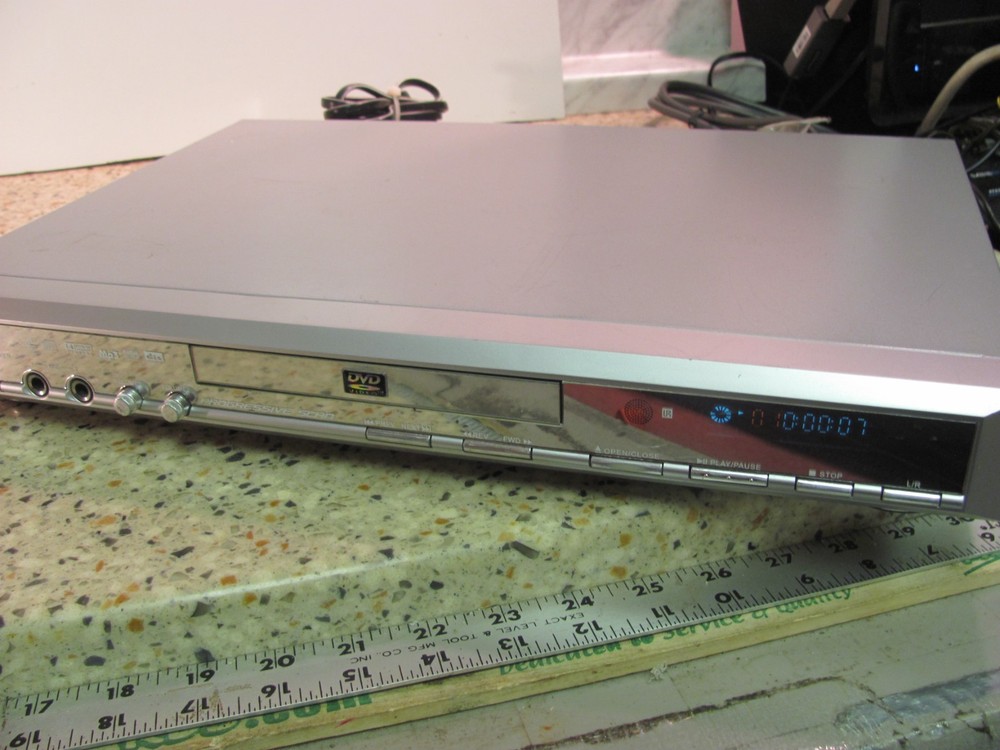 Samsung DVD-P480 Progressive Scan DVD Player