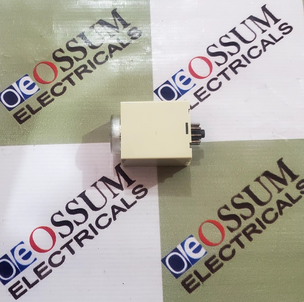 FUJI ST3PF ELECTRONIC TIMER TIME RANGE 60SECOND VOLTAGE 110VAC FREEFAST SHIPPING