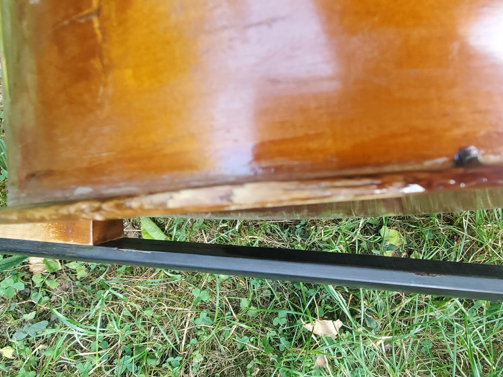 old Cello, needs repair!