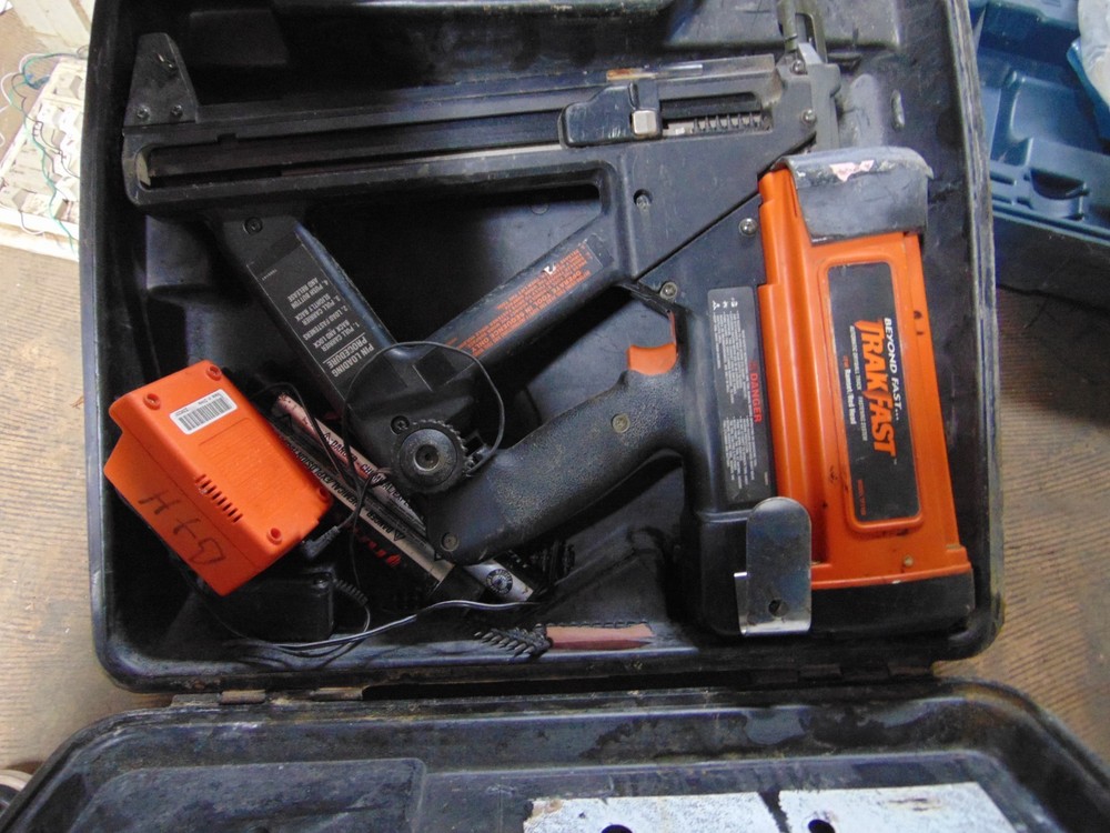 ITW Ramset Head TrakFast Fastener Gun