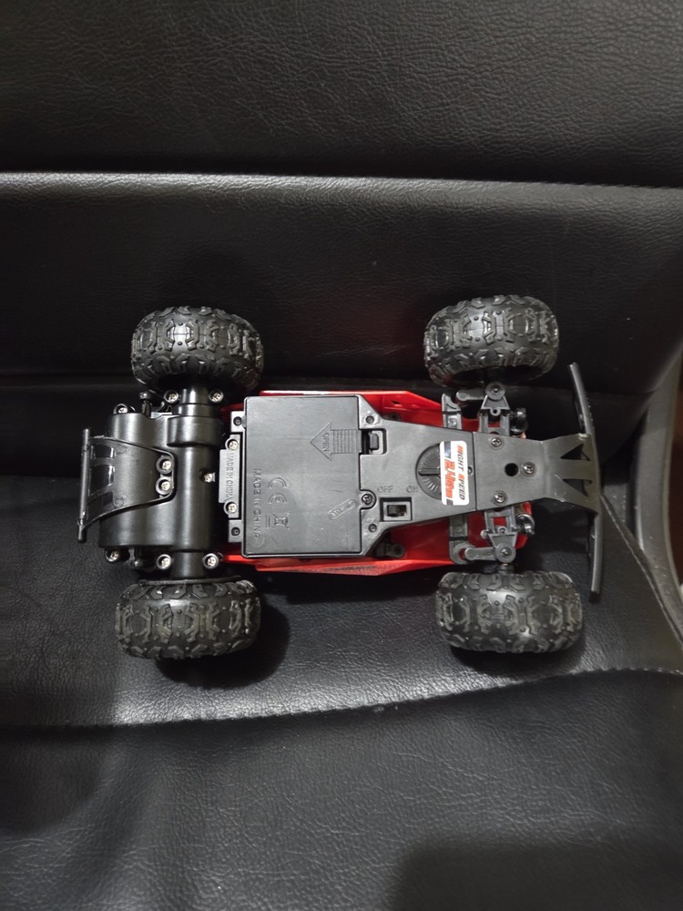 Deerc RC 9604R 2.4G Remote Control Enoze Buggy 13mph