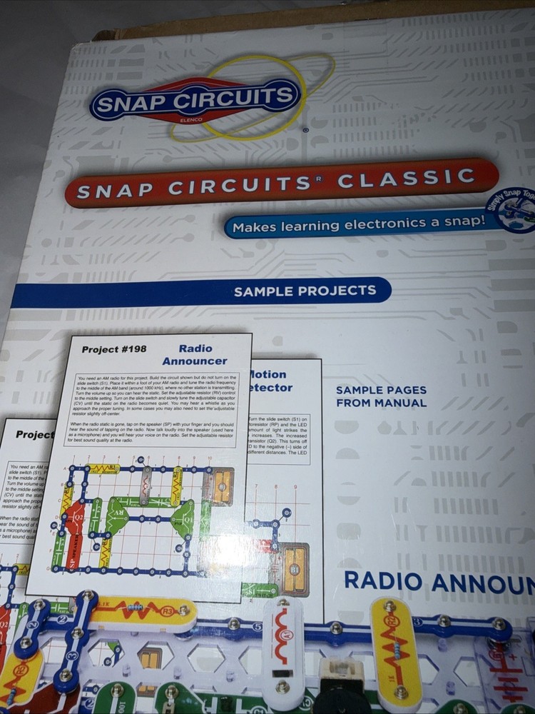 Snap Circuits Classic SC-300 Electronics Exploration Kit Opened Box Nice